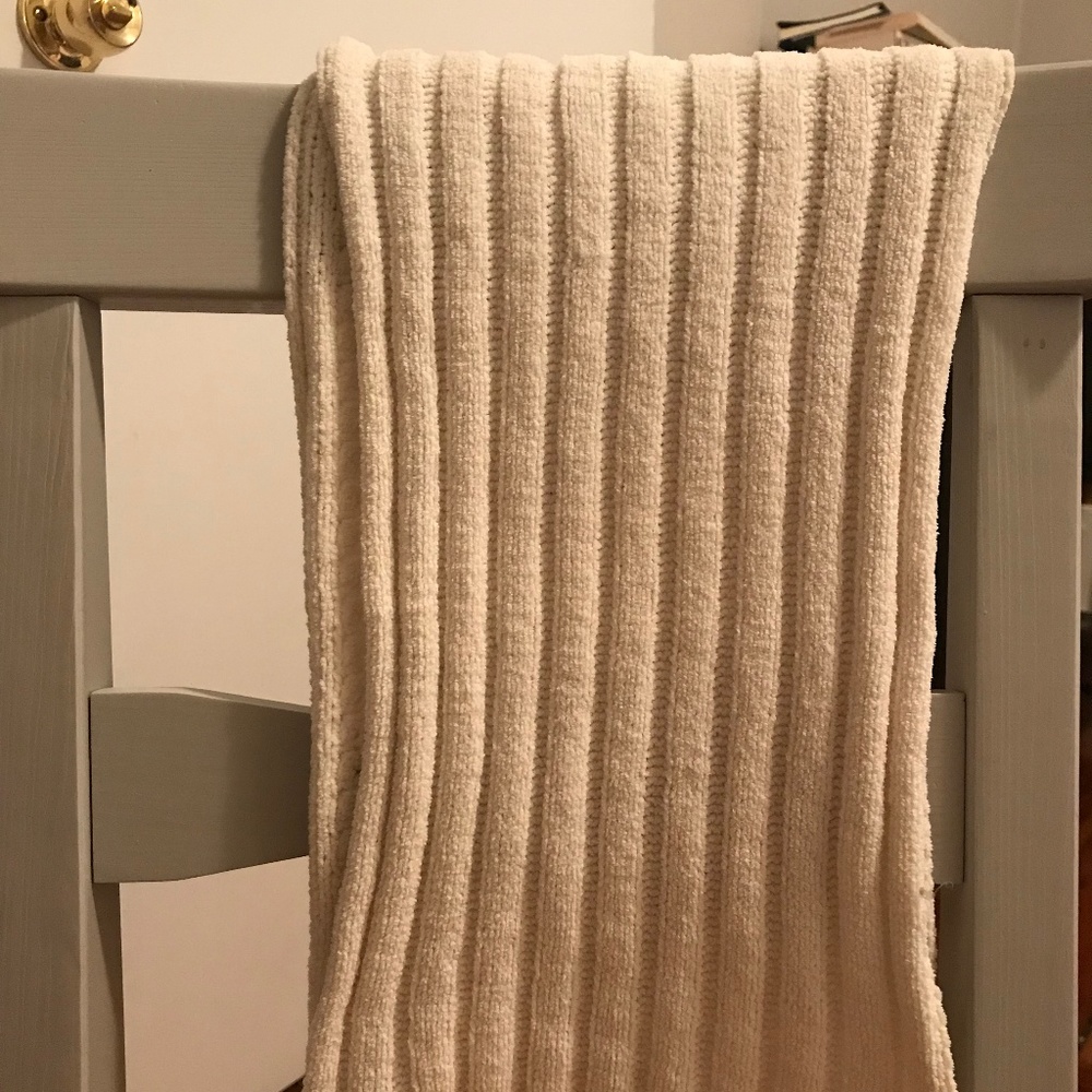 Infinity Scarf - Picture 5 of 5
